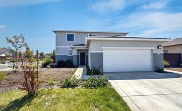 Building Photo - 8128 Bossa Nova Way