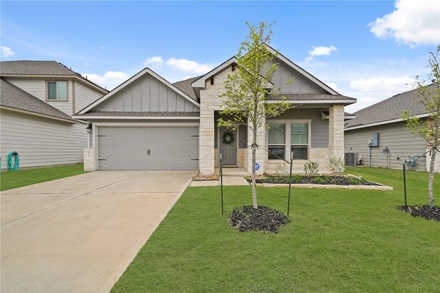 Foto principal - 1160 Natchez Dr