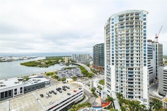 Building Photo - 1209 E Cumberland Ave