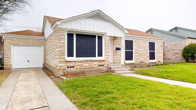 Building Photo - 1611 S 33rd St