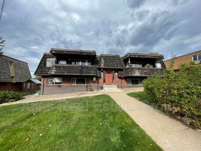 Building Photo - 6257 Estes St