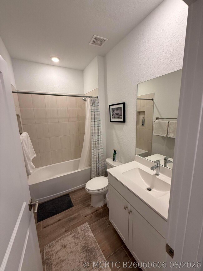 Building Photo - 1653 NE Ocean Dunes Dr