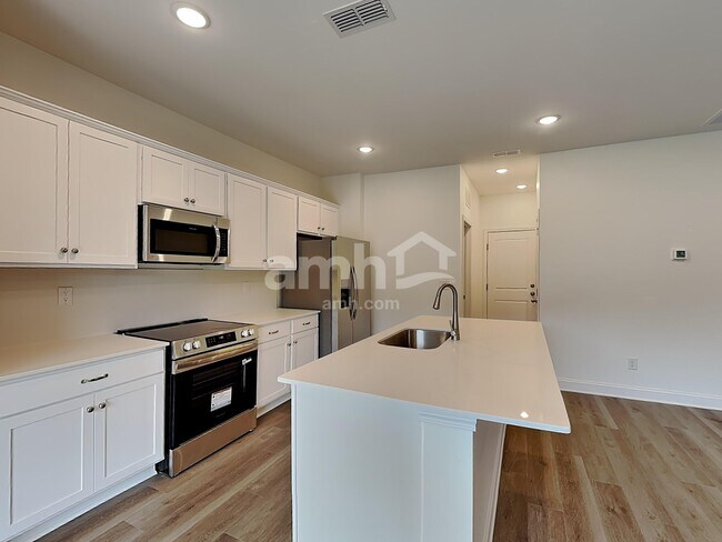 Foto del edificio - 1212 Livengood Wy