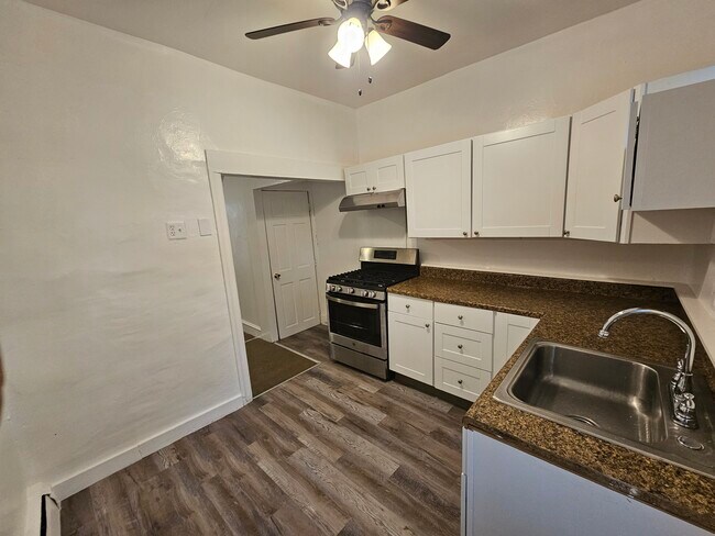 Building Photo - 4626 Lafayette Ave