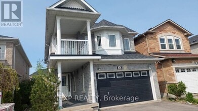 Building Photo - 30 Deerwood Crescent