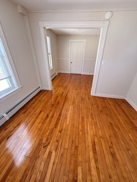 Foto del edificio - Completely Renovated 1-Bedroom + Office | Heat Included | $1,125/month