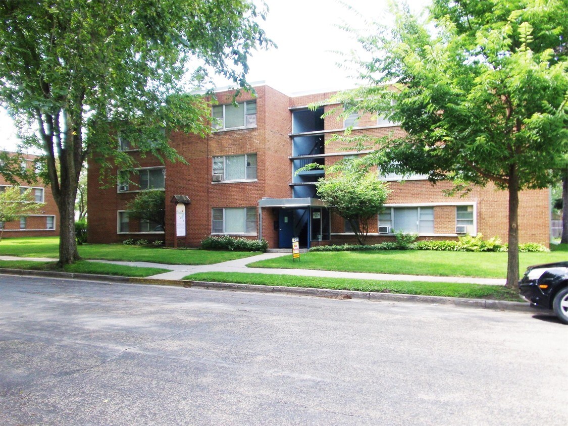 Primary Photo - 300 16th St NE