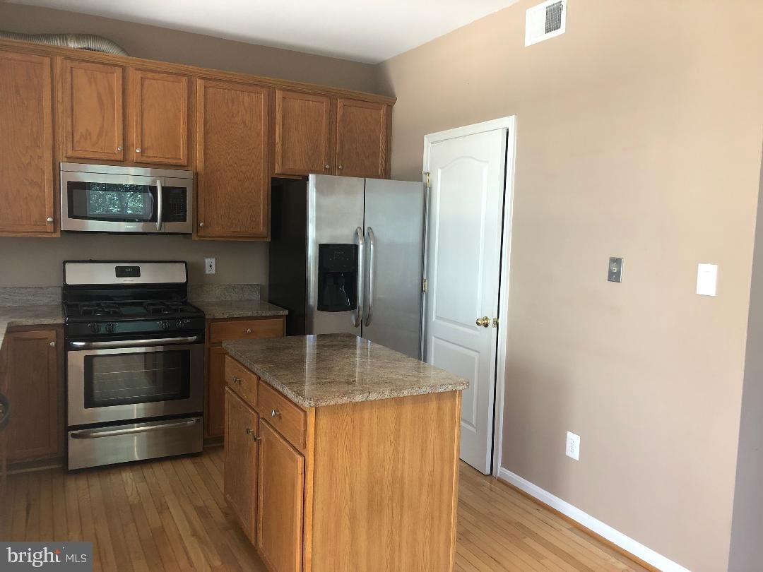 Primary Photo - 13009 Park Crescent Cir