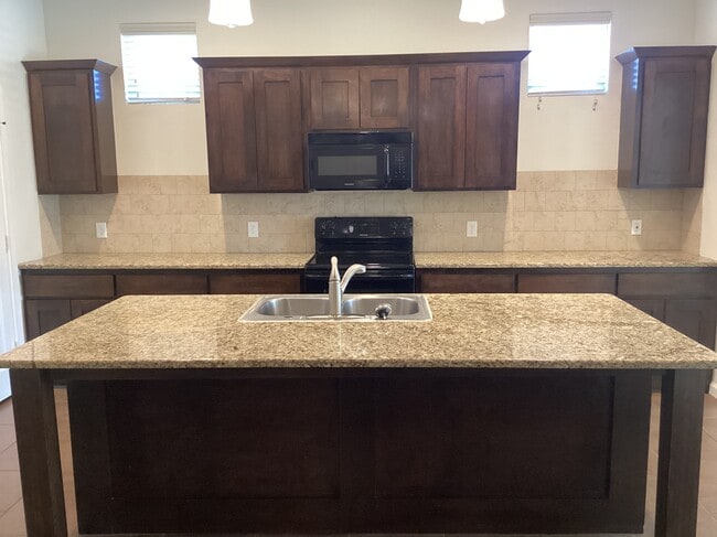 Foto del edificio - 11217 NW 102nd St