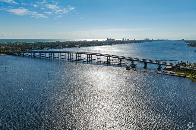 The Granda Bridge over the Halifax River in Ormond Beach connects the mainland to the beachside.
