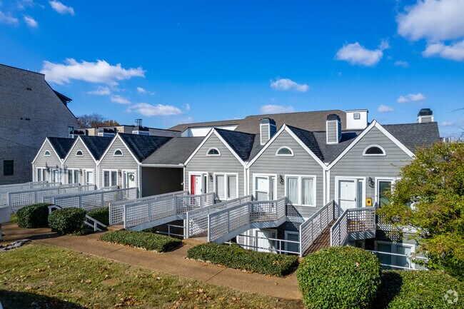 Building Photo - West End Square Condominiums