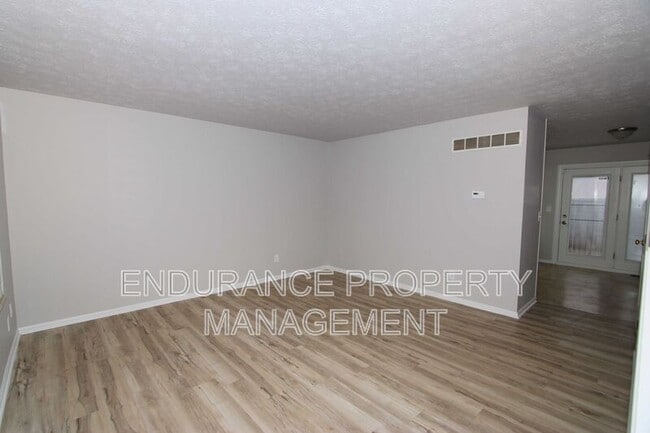 Building Photo - 3427 Sunbury Ln