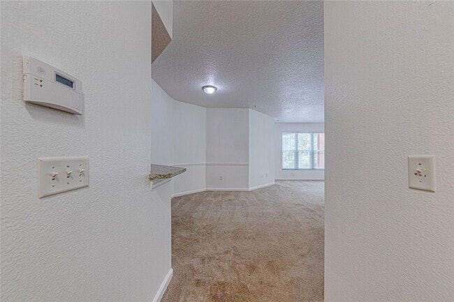 Foto del edificio - For Rent!!