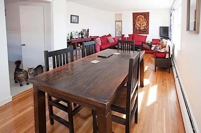 Building Photo - 22 Murdock St