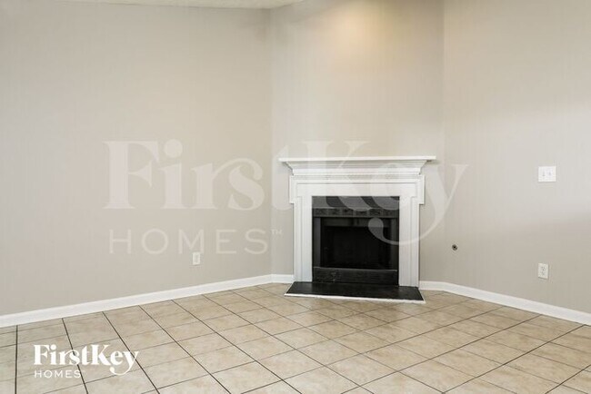 Building Photo - 5530 Panola Pl