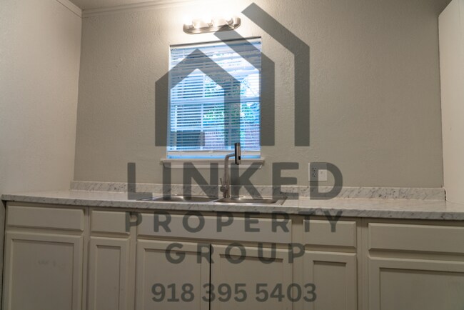 Foto del edificio - 1321 NE 39th St