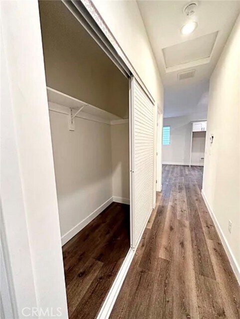 Foto del edificio - 9363 Walker St