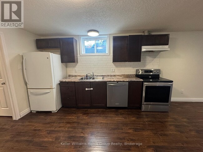 Building Photo - 152 Goodwin Dr