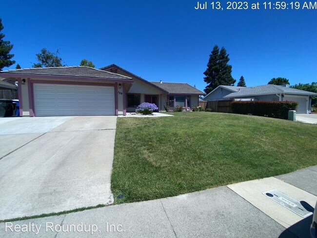 Building Photo - 3 br, 2 bath House - 128 Blue Water Cir