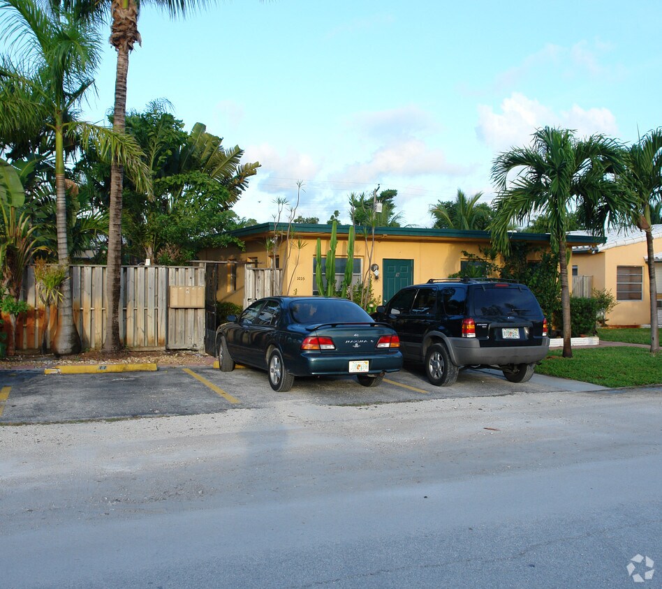 Primary Photo - 1035-1041 NE 12th Ave