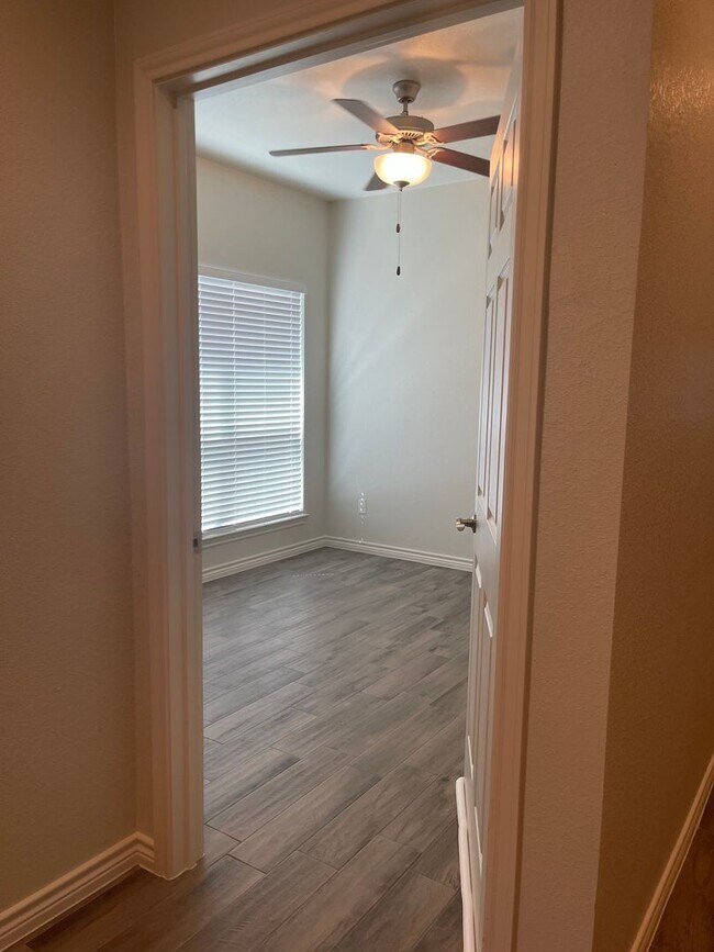 Foto del edificio - 511 County Rd 306