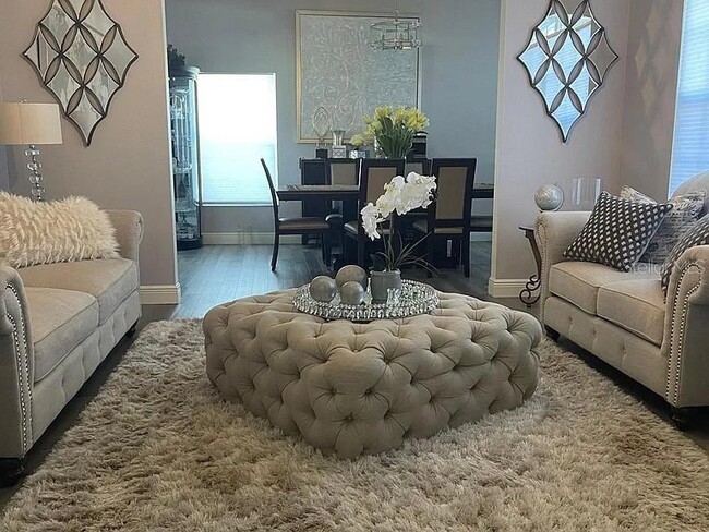 Foto del edificio - 13345 Fox Glove St