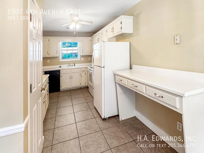 Foto del edificio - 1907 4th Ave E