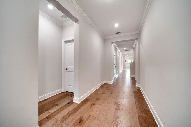 Building Photo - 1681 Boardwalk Pl
