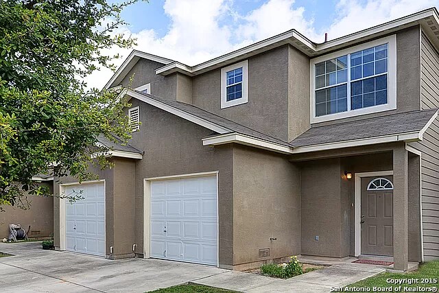 Foto principal - 7818 Kingsbury Wood