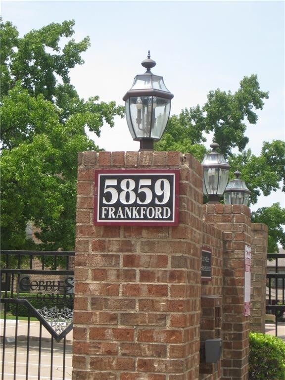 Foto del edificio - 5859 Frankford Rd