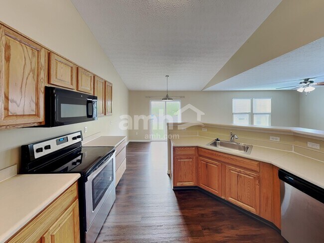 Foto del edificio - 167 Firestone Dr