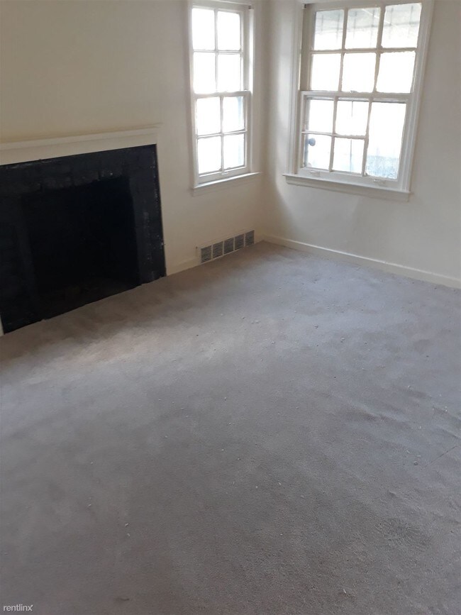 Foto del edificio - 3 br, 1.5 bath House - 20497 Gallagher St ...