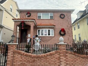 Building Photo - 20 Beech St