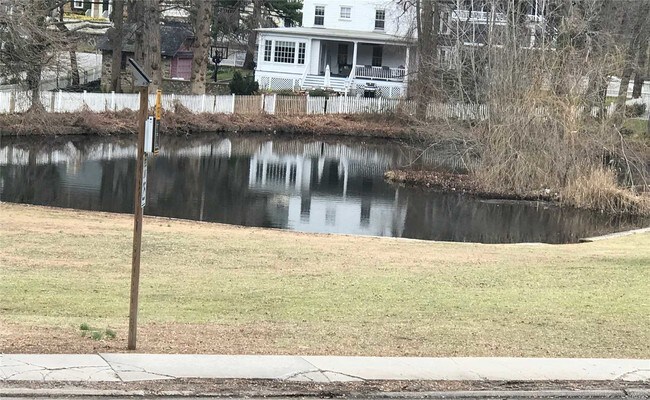 Building Photo - 188 Main St