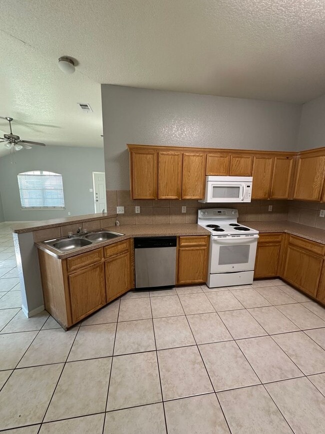 Foto del edificio - 1903 Elms Run Ct