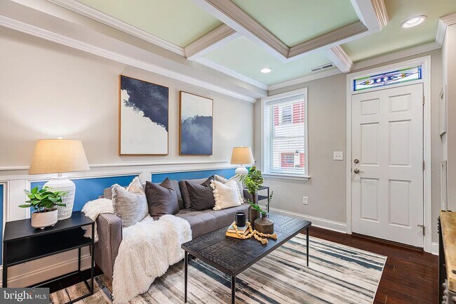 Foto del edificio - 411 S Duncan St