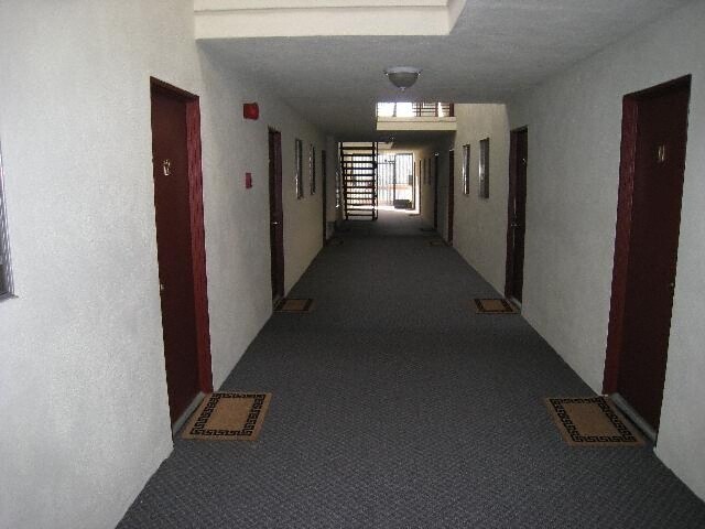 Foto del edificio - Twin Palms Apartments