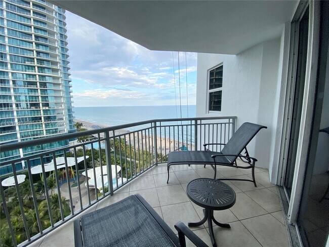 Foto del edificio - 17375 Collins Ave