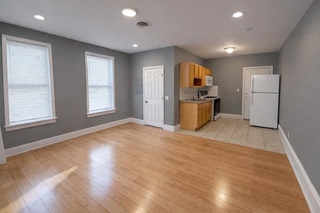 Photo - 5508 Walnut St Apartment