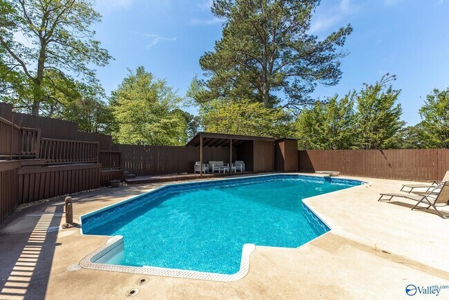 Building Photo - 4311 Indian Hills Rd SE