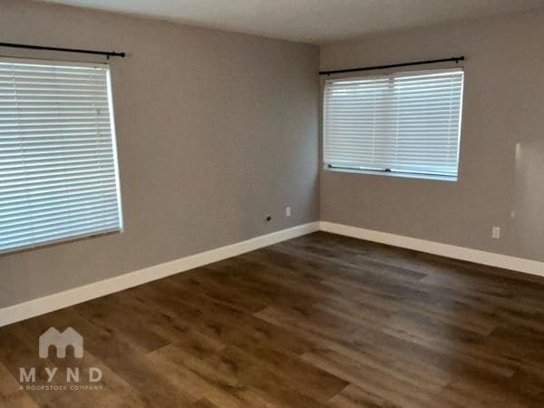 Foto del edificio - 2415 Sycamore Glen Dr