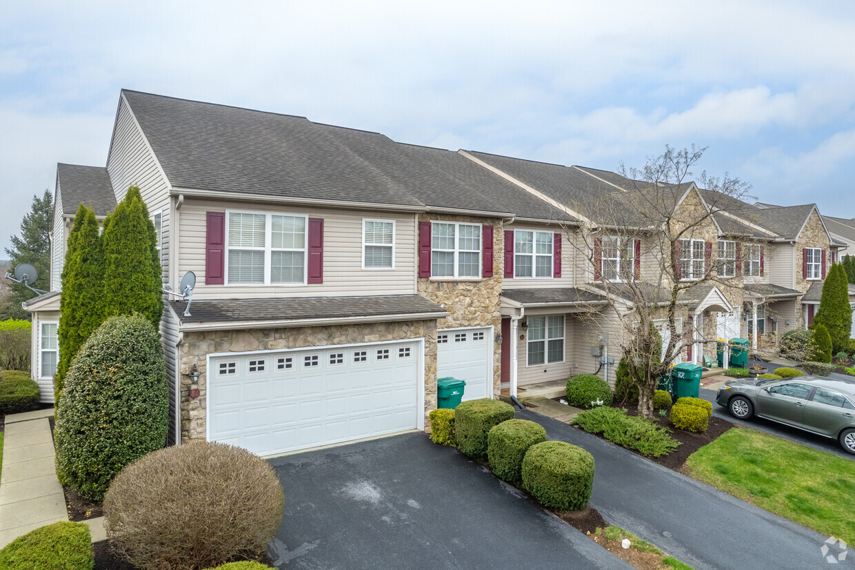 Foto principal - Willow Ridge Apartments