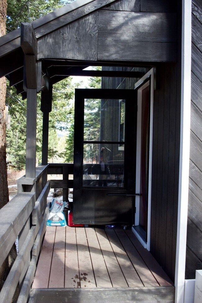 Foto del edificio - Charming 2 Bedroom, 1 Bath Private Single-...