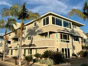 Building Photo - 301 Ocean Ave
