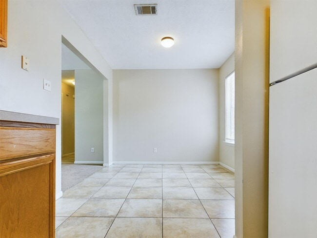 Building Photo - 2404 Brittain