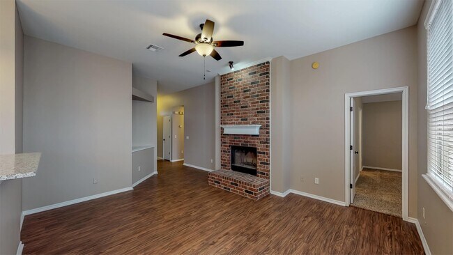 Building Photo - 16312 Osceola Trail