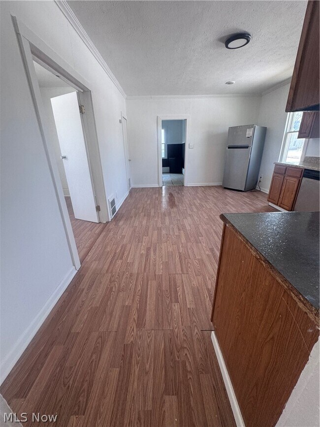 Building Photo - 6606 Charter Ave