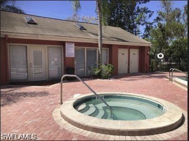 Building Photo - 2855 Winkler Ave