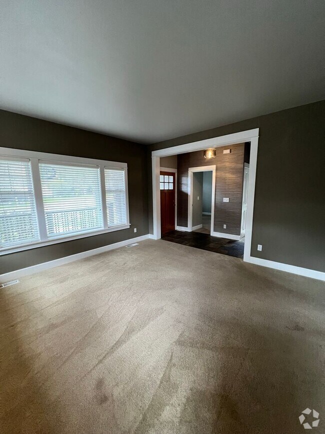 Apartments near Grocery Outlet Mall in Bend, OR Page 7