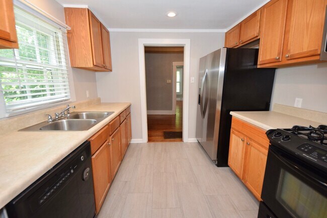 Foto del edificio - Charming 3 bed, 2 bath home near U of M